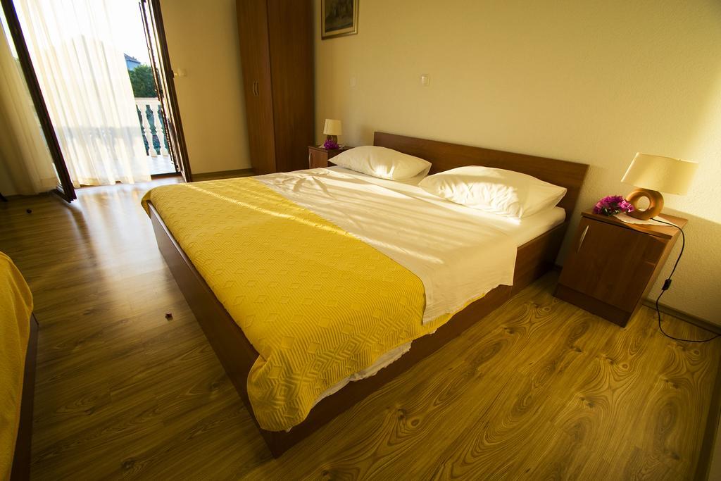 Apartments Zile ستاريغغاد باكلينتسا الغرفة الصورة
