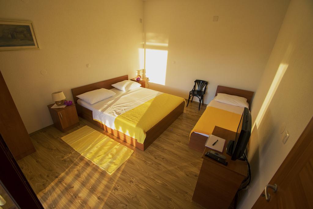 Apartments Zile ستاريغغاد باكلينتسا الغرفة الصورة